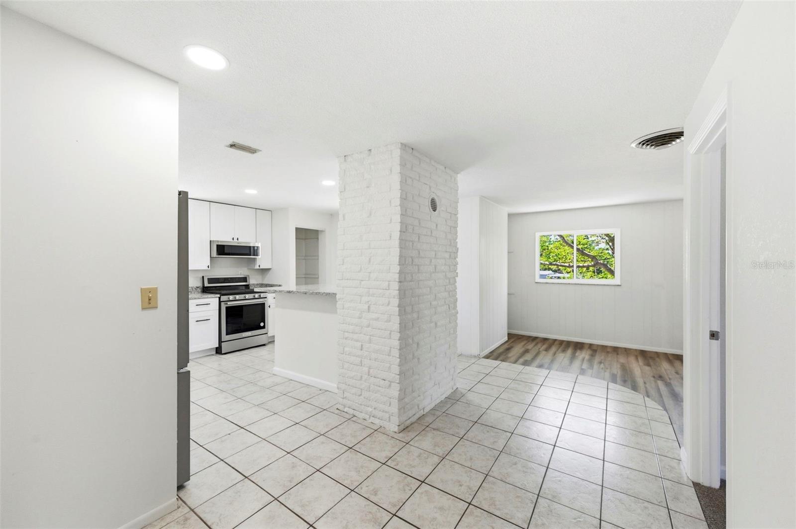 Image 12 of 55 For 5136 68th Street N B