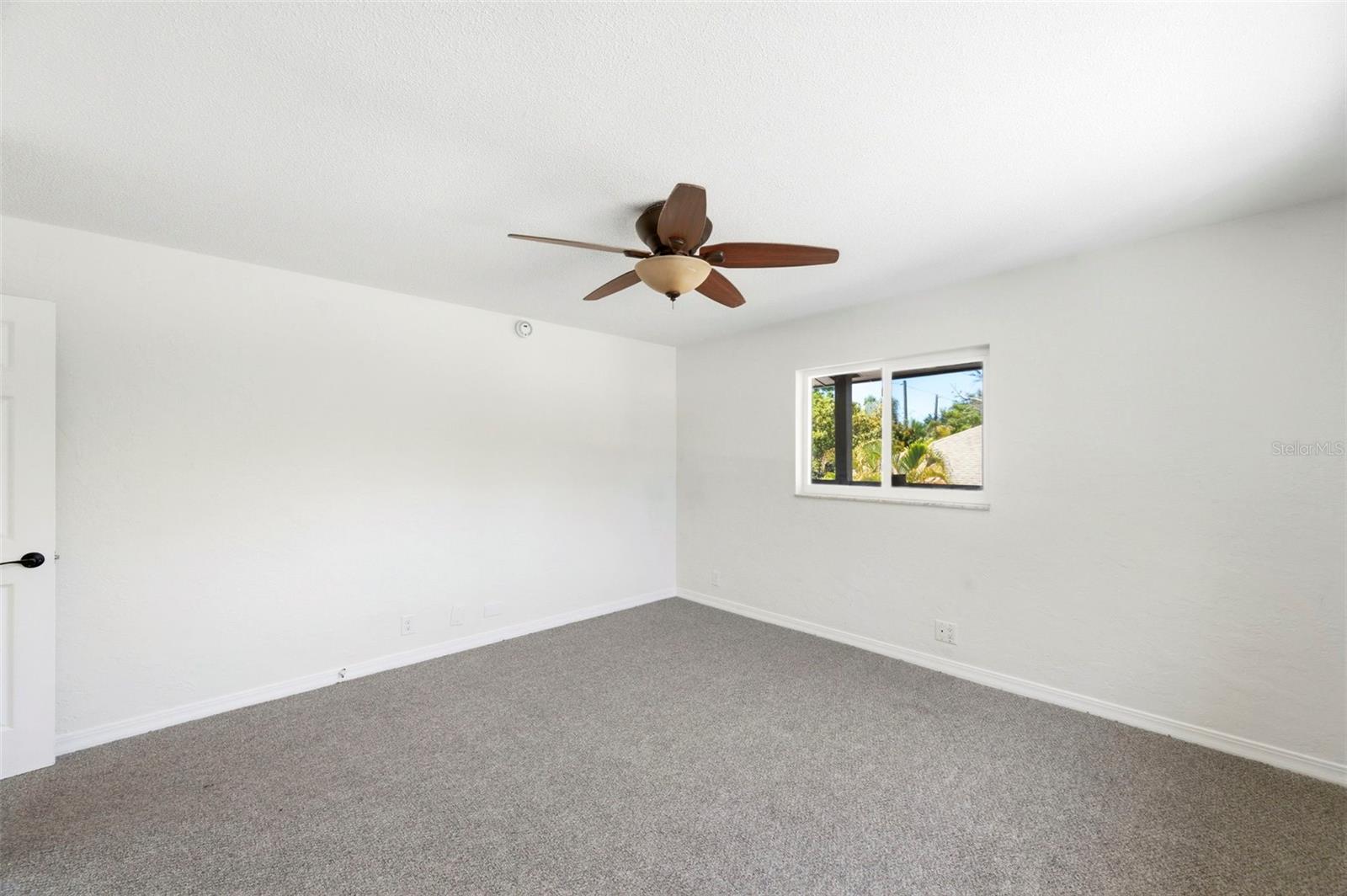 Image 29 of 55 For 5136 68th Street N B