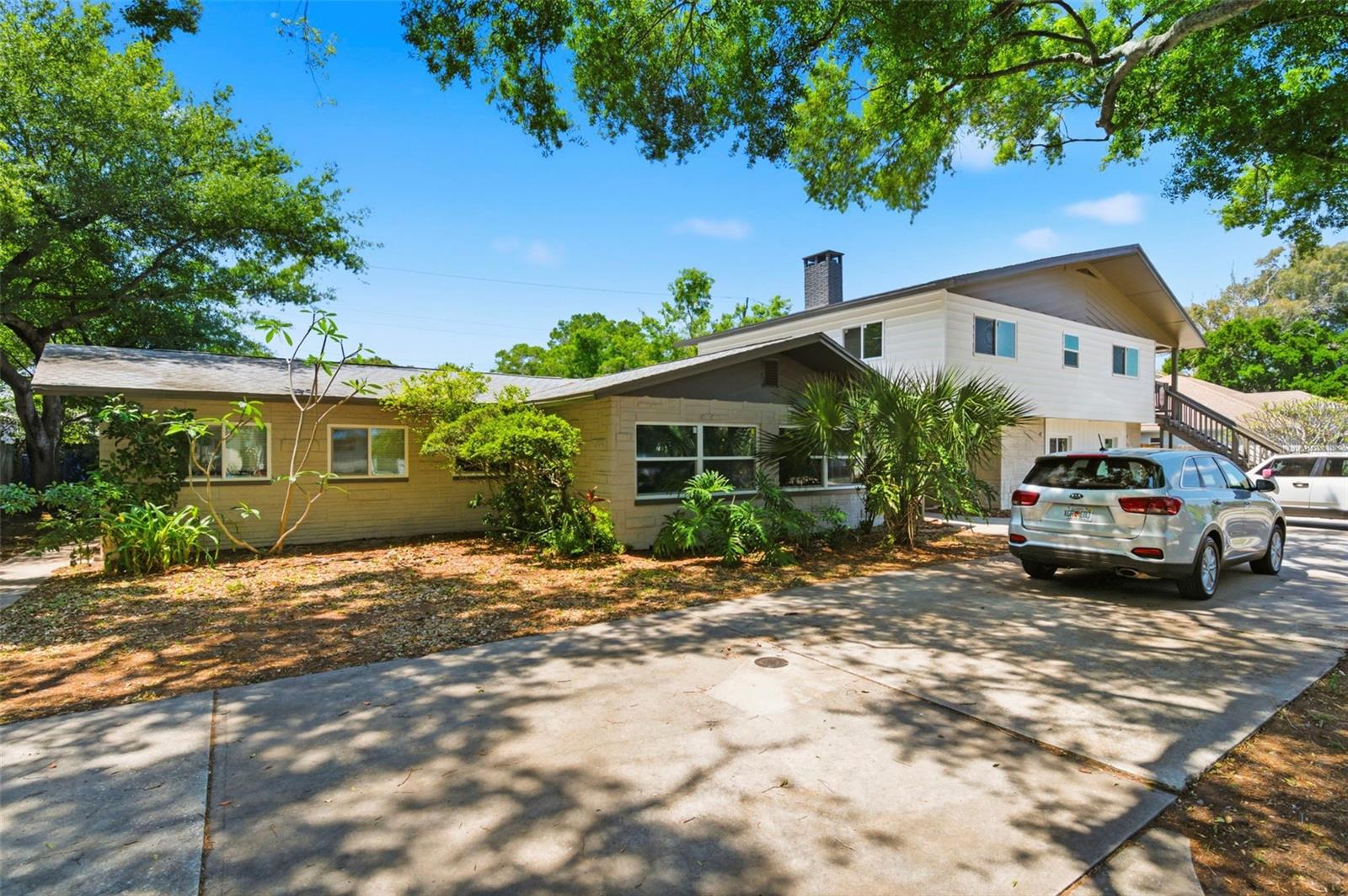 Image 36 of 55 For 5136 68th Street N B