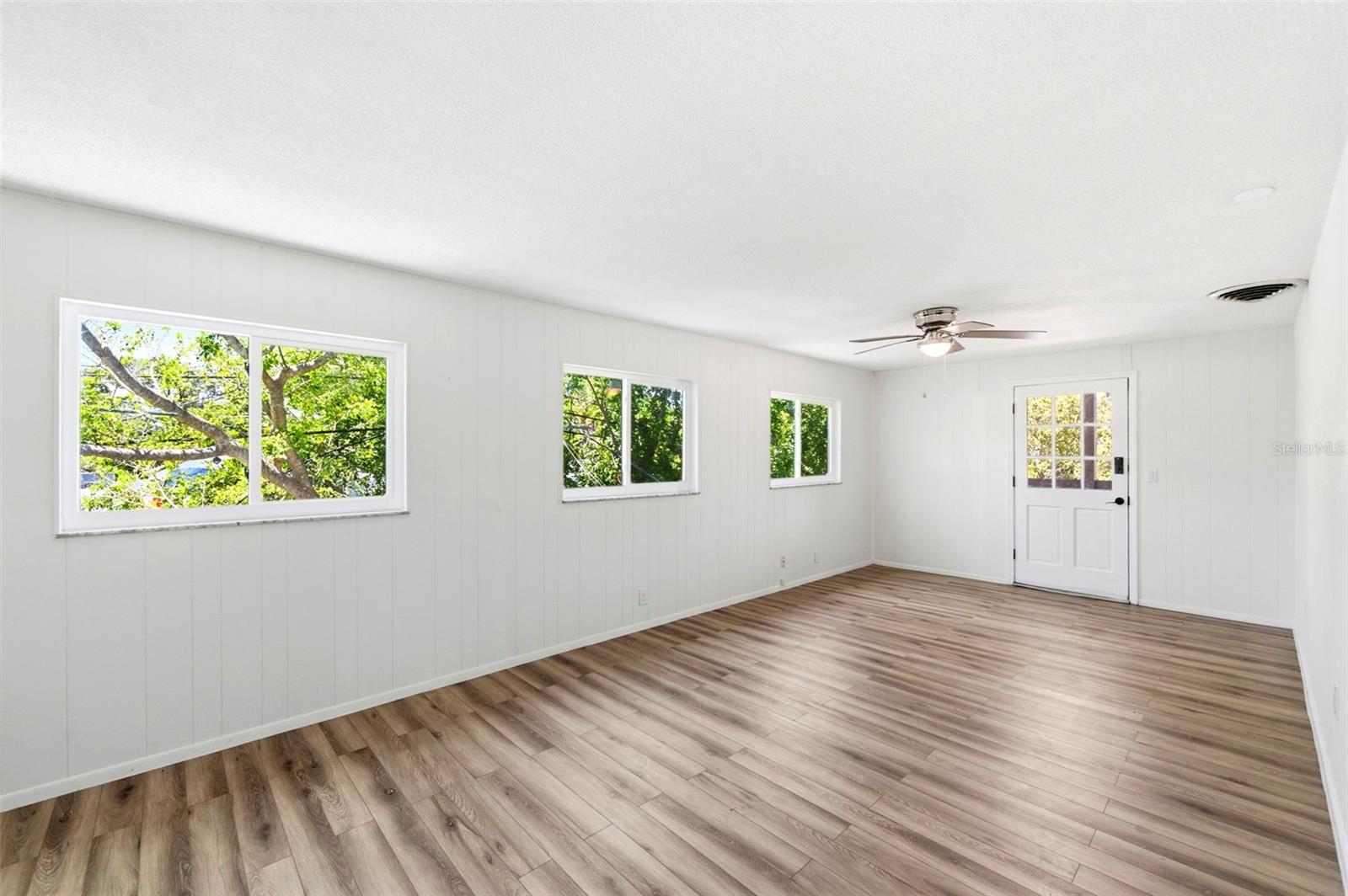 Image 6 of 55 For 5136 68th Street N B