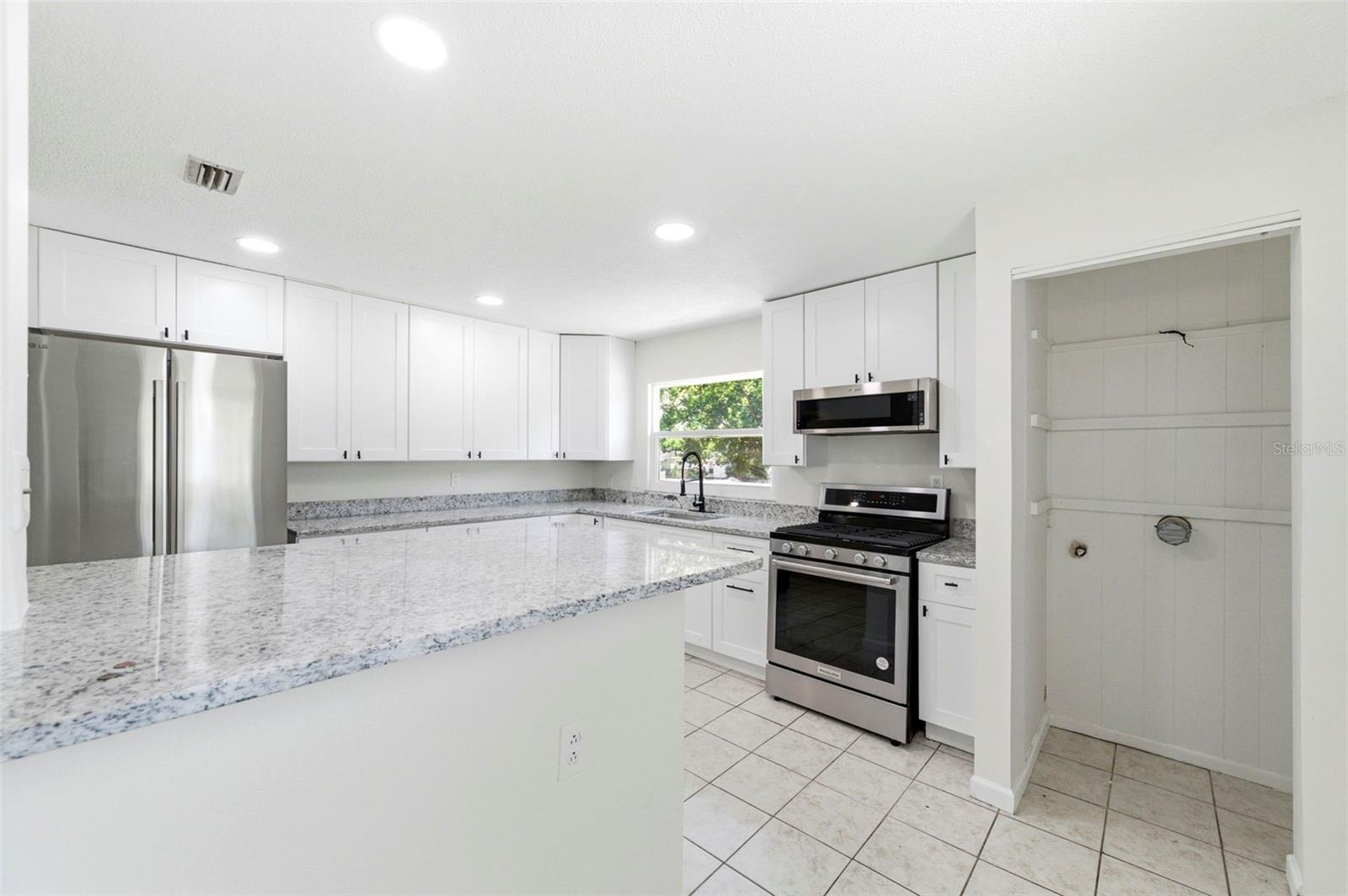 Image 8 of 55 For 5136 68th Street N B