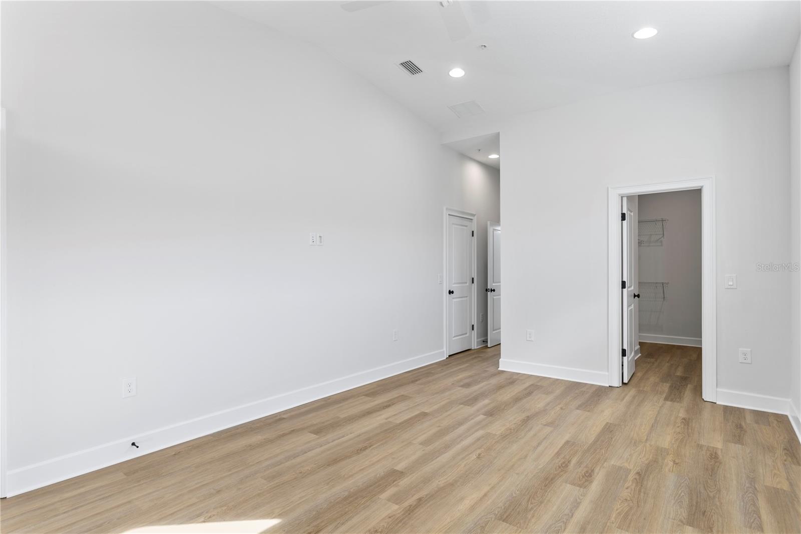 Image 16 of 35 For 1903 Bristol Avenue 2