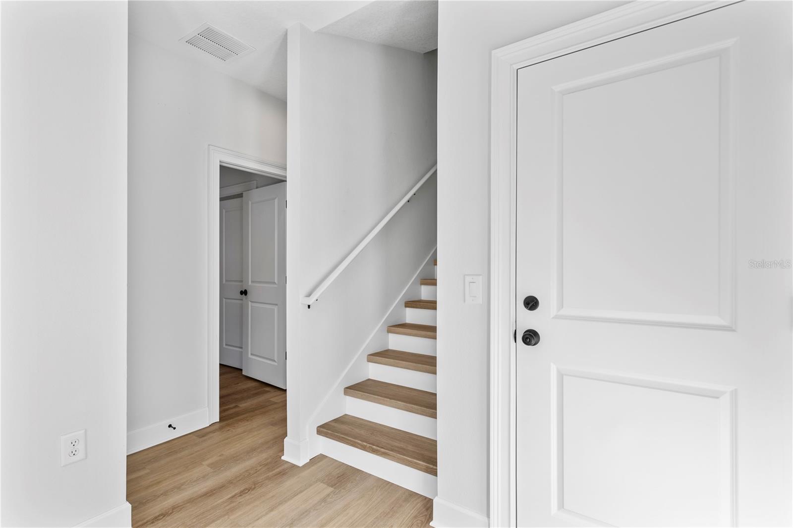 Image 6 of 35 For 1903 Bristol Avenue 2