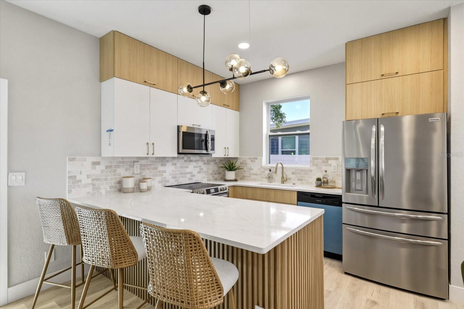 Image 15 of 42 For 1044 12th Avenue S