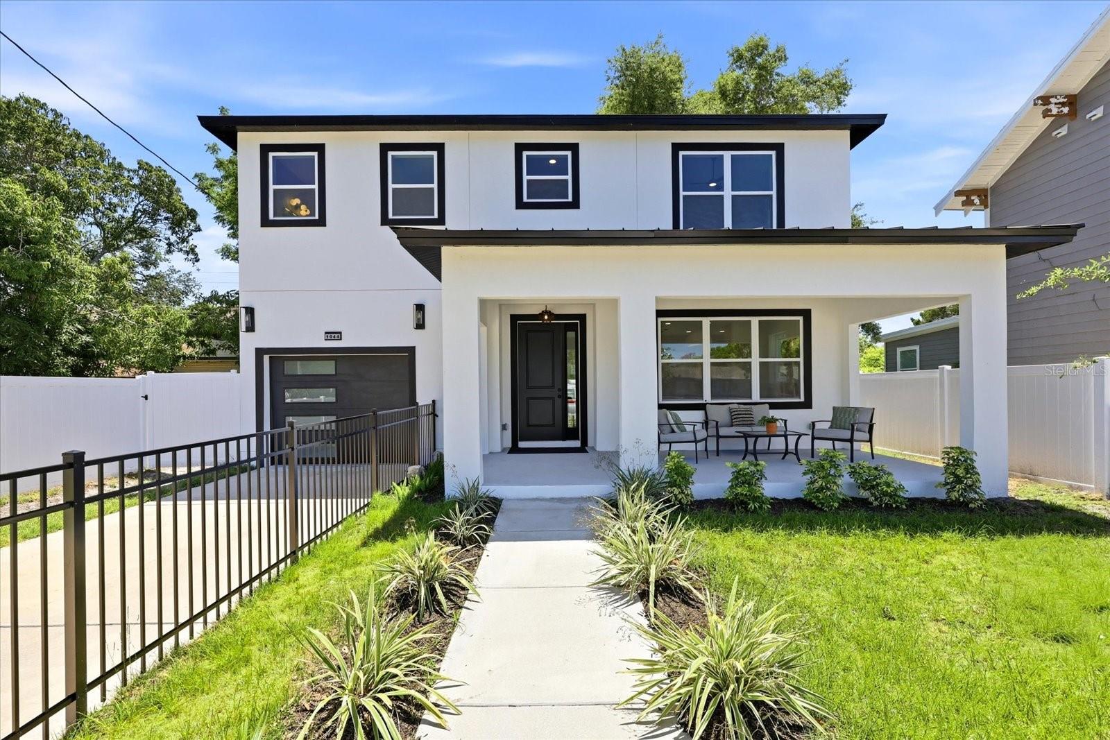 Image 2 of 42 For 1044 12th Avenue S