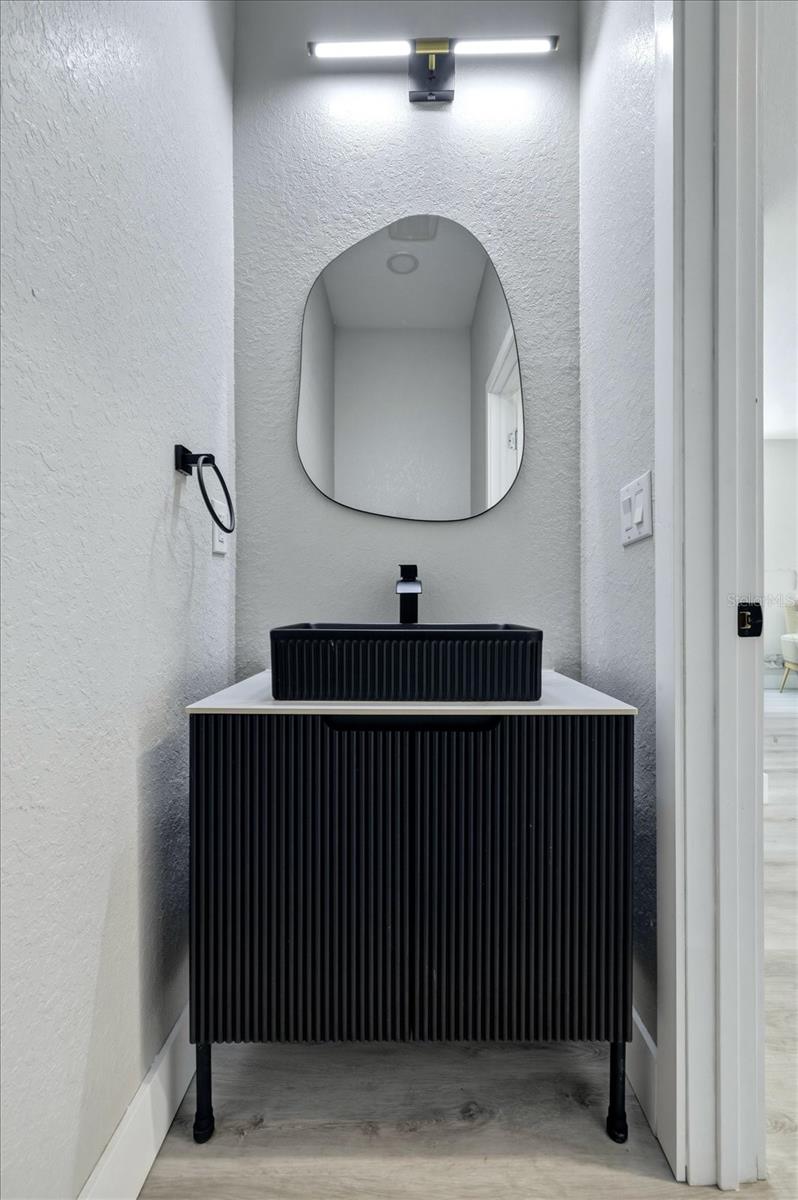 Image 20 of 42 For 1044 12th Avenue S