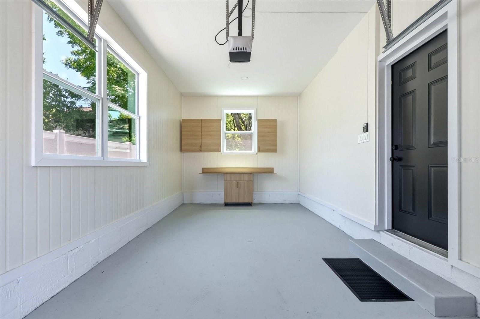 Image 21 of 42 For 1044 12th Avenue S