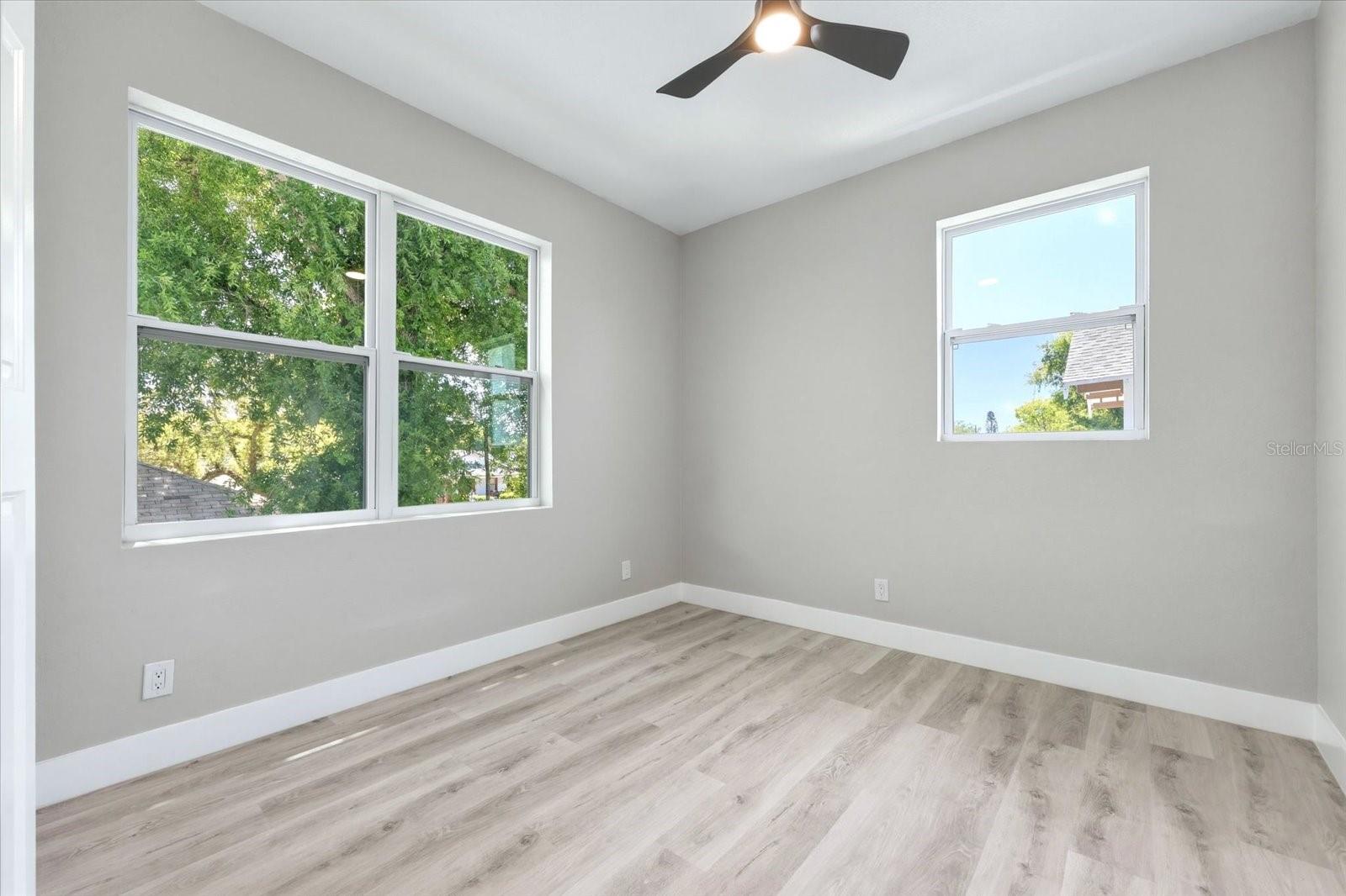 Image 32 of 42 For 1044 12th Avenue S