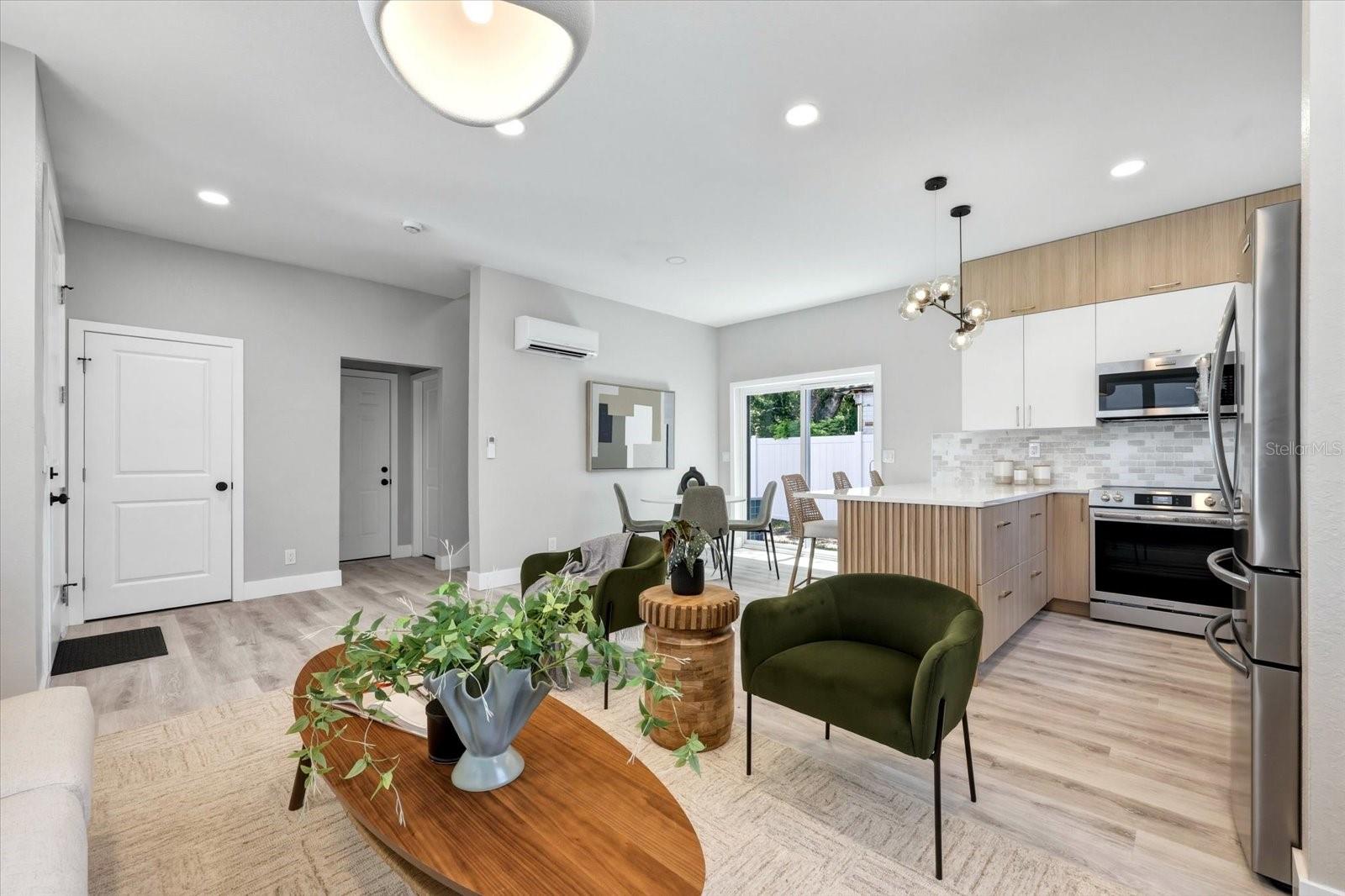 Image 9 of 42 For 1044 12th Avenue S