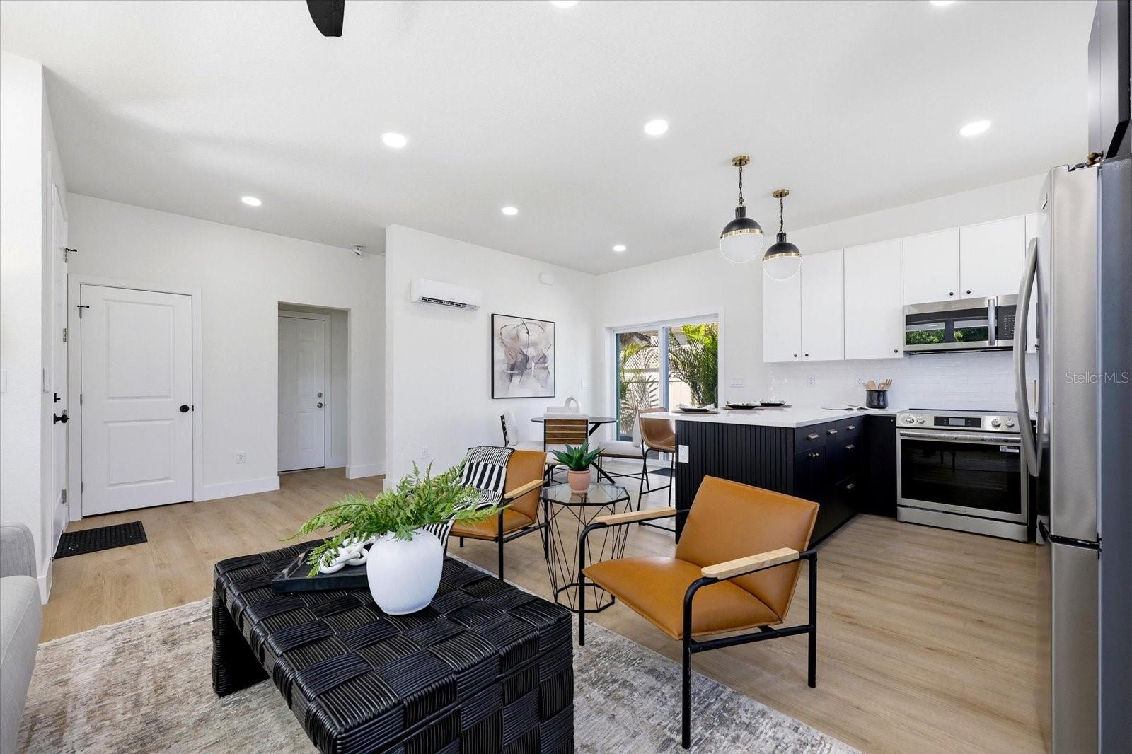 Image 13 of 44 For 1235 11th Avenue S