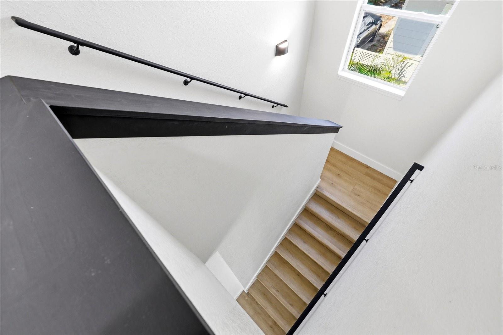 Image 21 of 44 For 1235 11th Avenue S