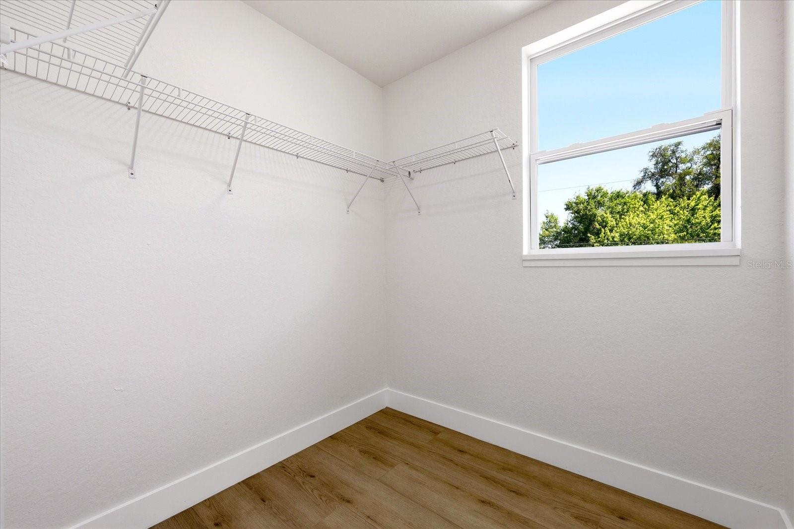 Image 27 of 44 For 1235 11th Avenue S