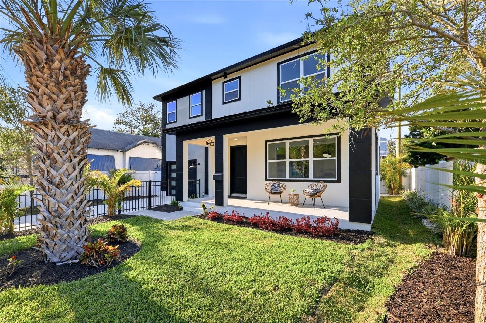 Image 3 of 44 For 1235 11th Avenue S