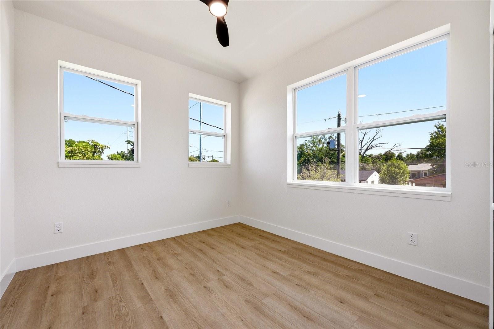 Image 31 of 44 For 1235 11th Avenue S