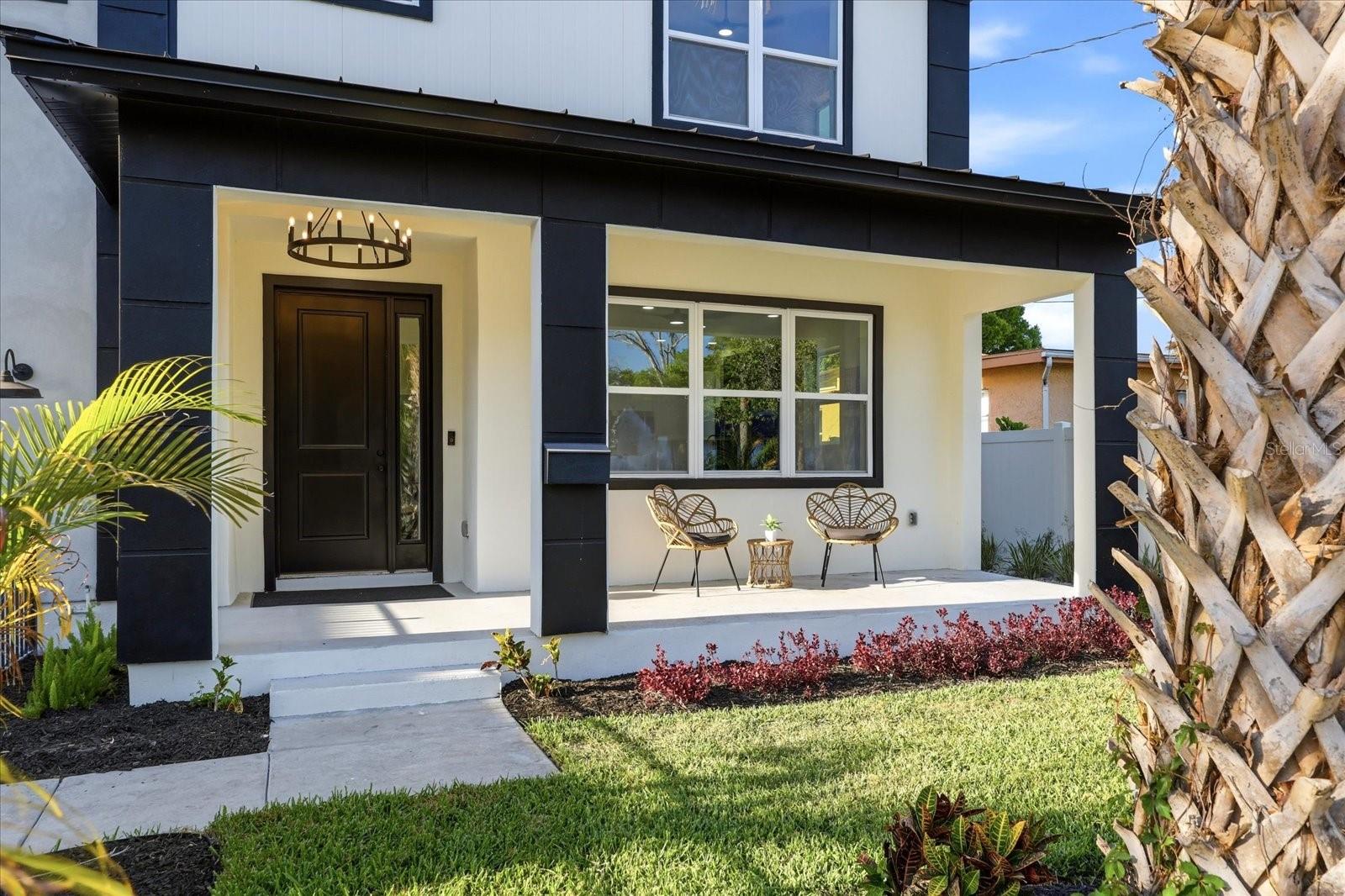 Image 4 of 44 For 1235 11th Avenue S