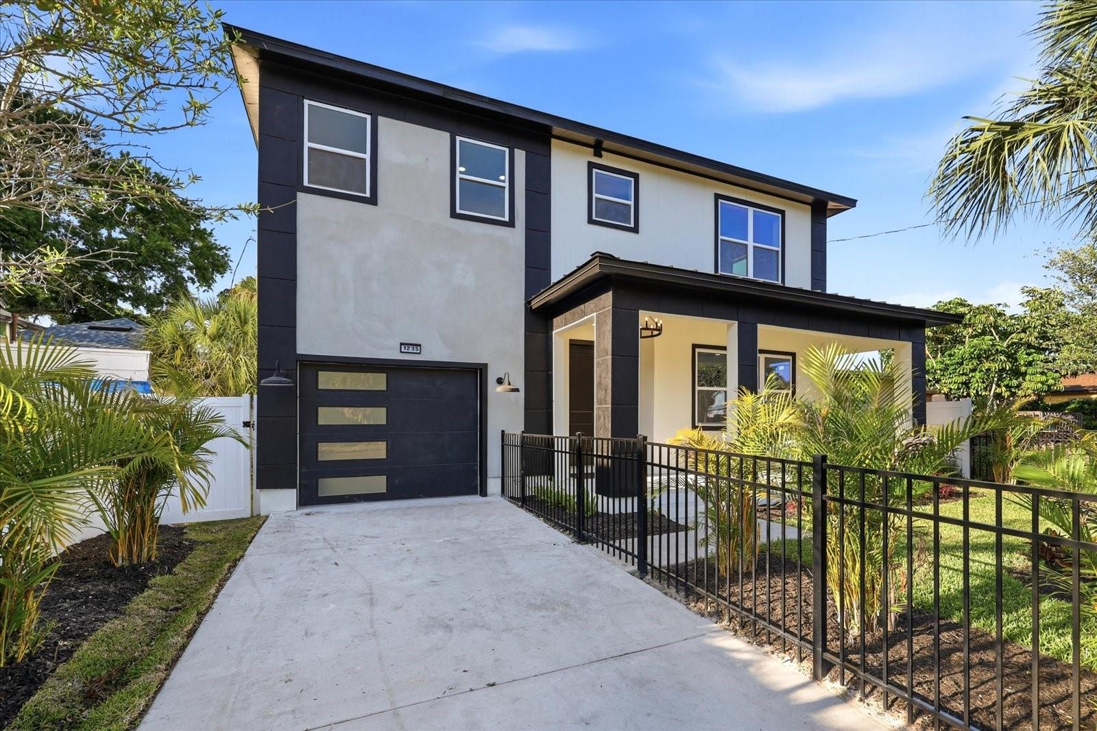 Image 5 of 44 For 1235 11th Avenue S