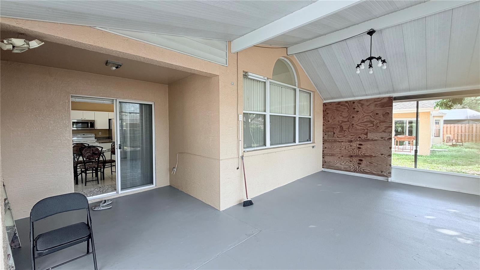 Image 13 of 30 For 10216 Oasis Palm Drive