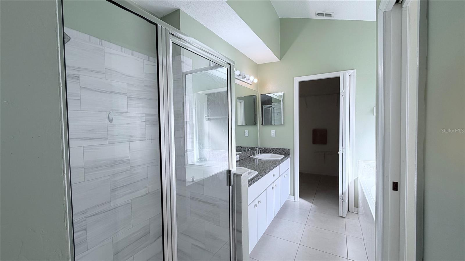 Image 20 of 30 For 10216 Oasis Palm Drive