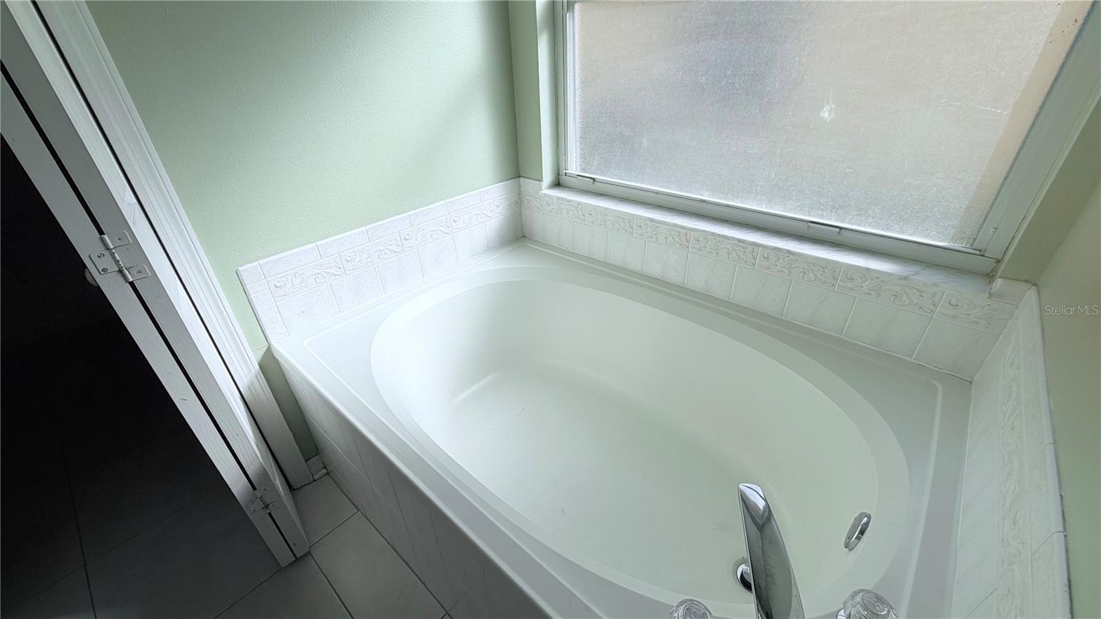 Image 21 of 30 For 10216 Oasis Palm Drive