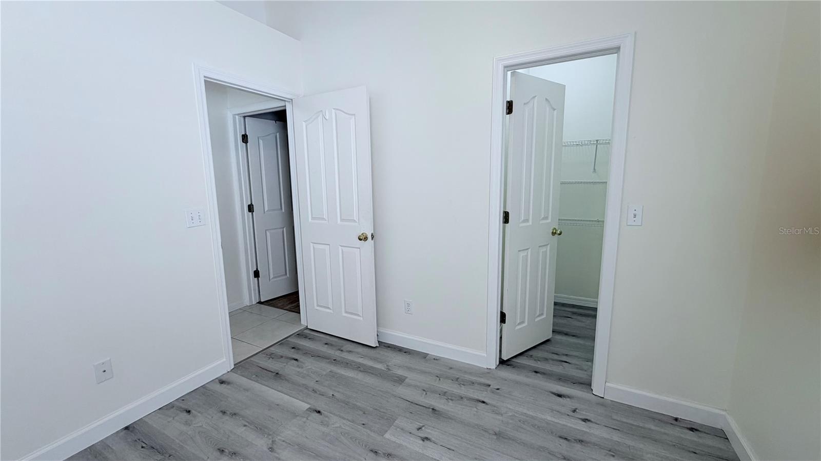 Image 28 of 30 For 10216 Oasis Palm Drive