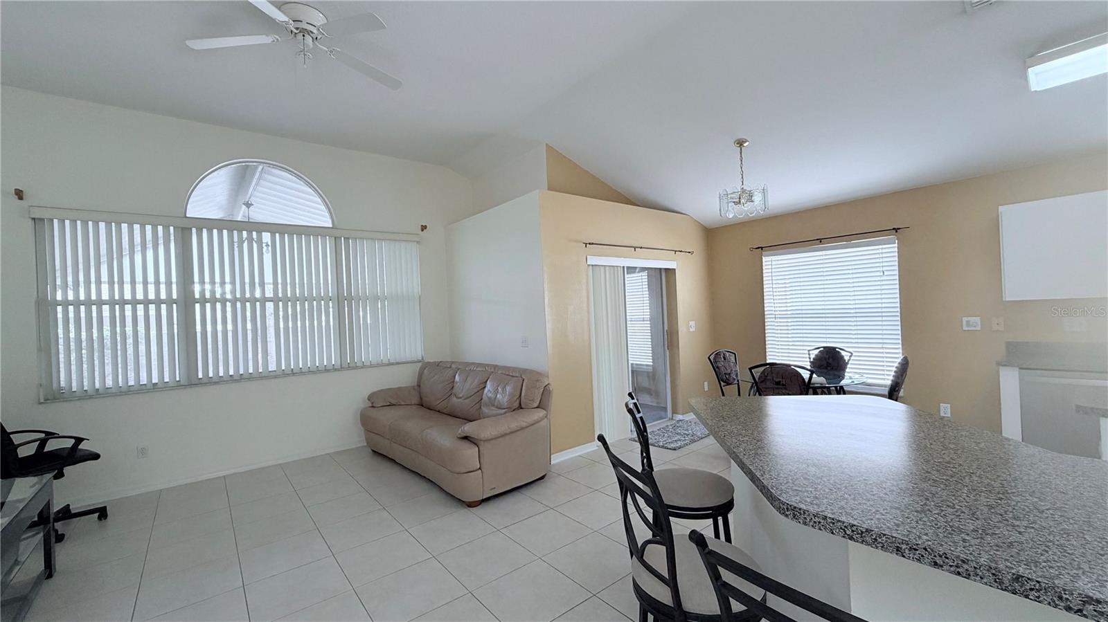 Image 7 of 30 For 10216 Oasis Palm Drive