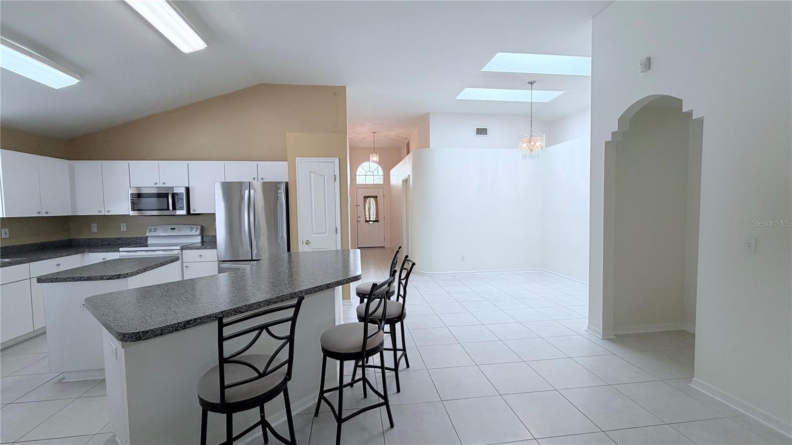 Image 9 of 30 For 10216 Oasis Palm Drive