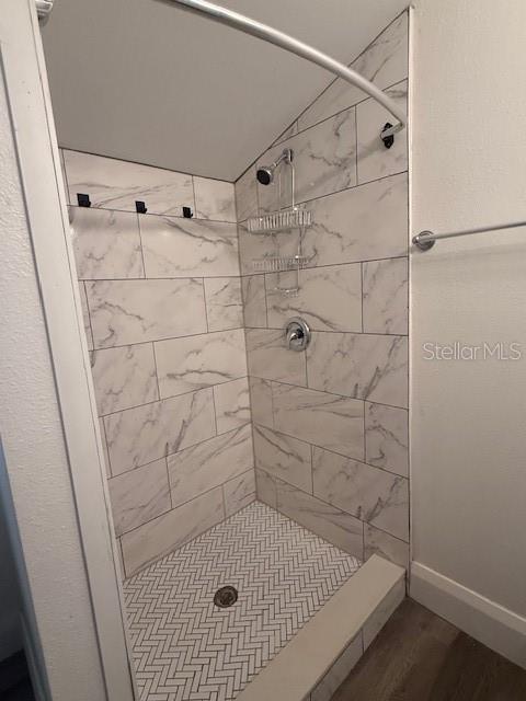 Image 21 of 26 For 208 Tampania Avenue