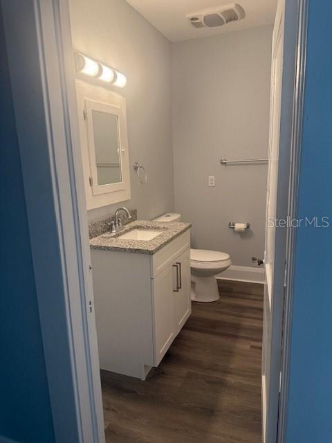 Image 24 of 26 For 208 Tampania Avenue