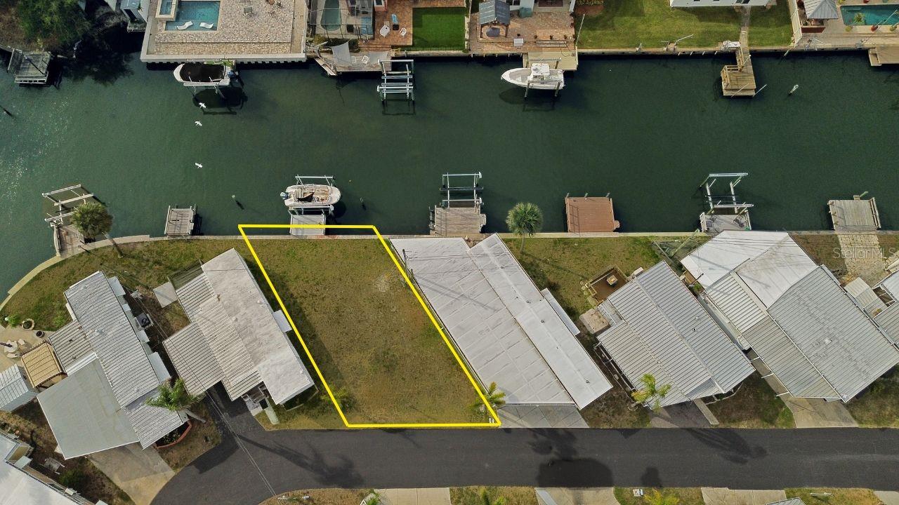 Image 8 of 9 For 8740 43rd Avenue N 136