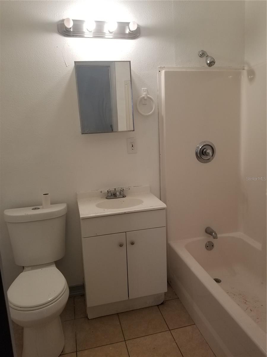 Image 12 of 12 For 2107 Chestnut Street