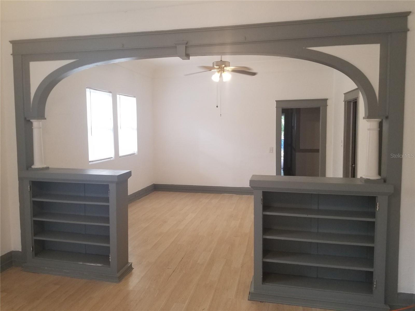 Image 3 of 12 For 2107 Chestnut Street