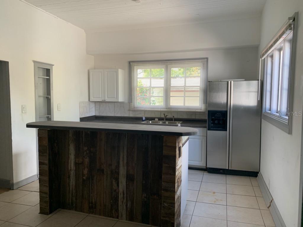 Image 8 of 12 For 2107 Chestnut Street