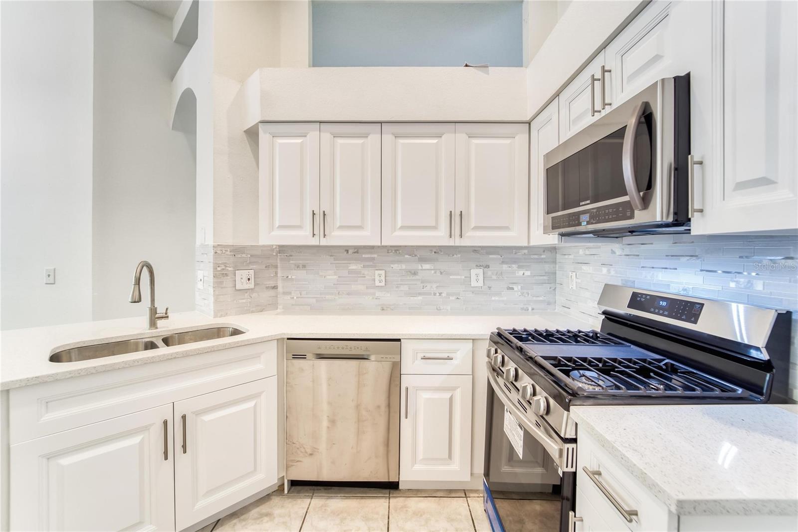 Image 27 of 66 For 10124 Cannon Drive