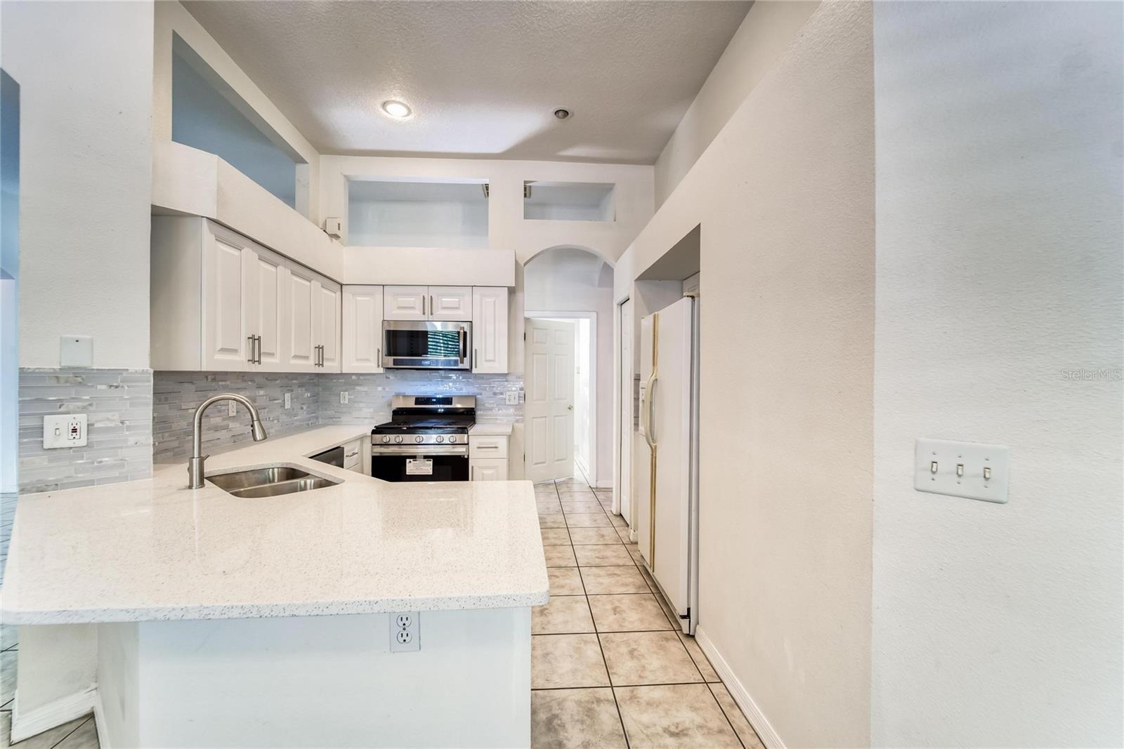 Image 28 of 66 For 10124 Cannon Drive