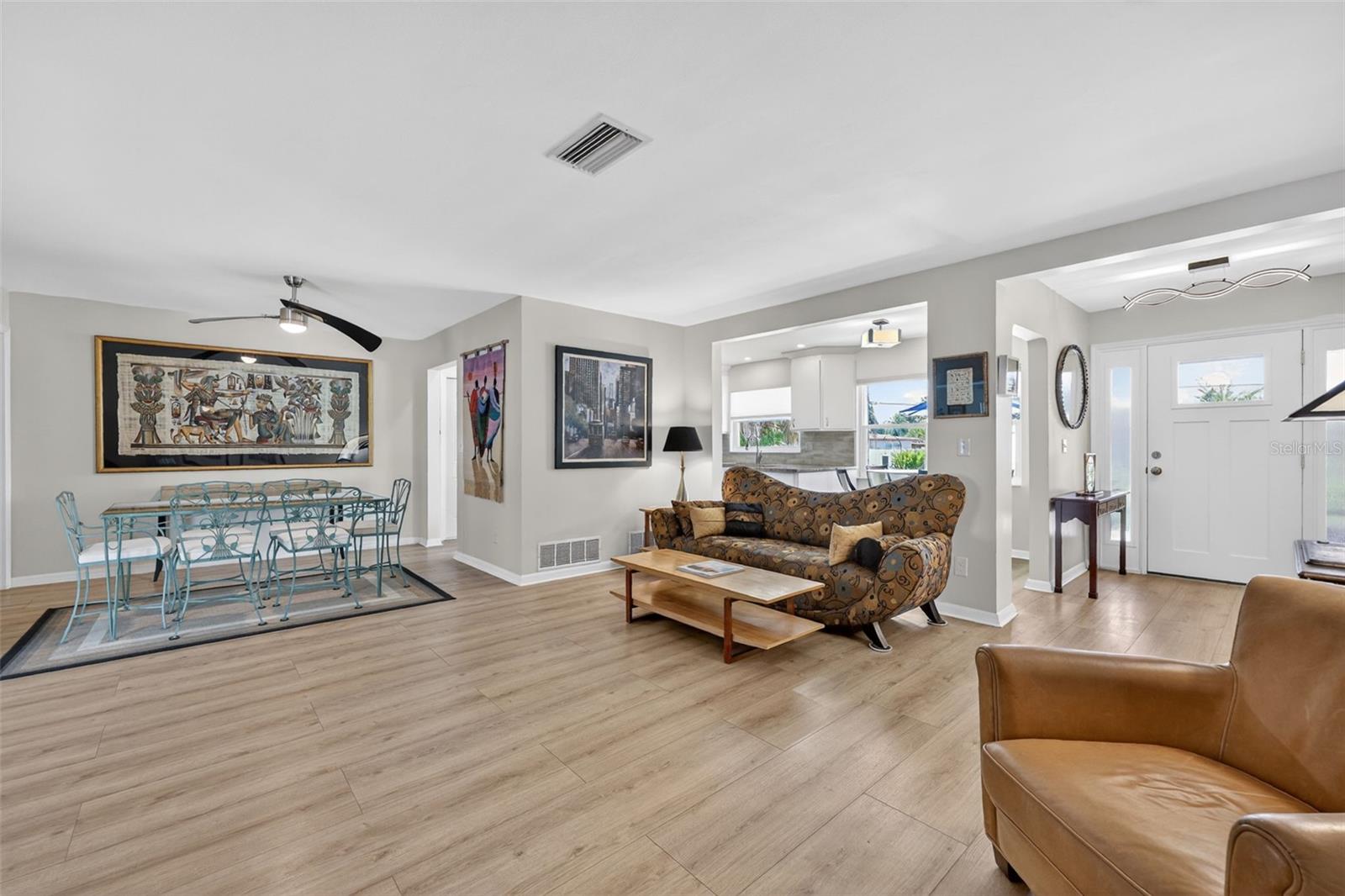 Image 10 of 66 For 209 Westwinds Drive