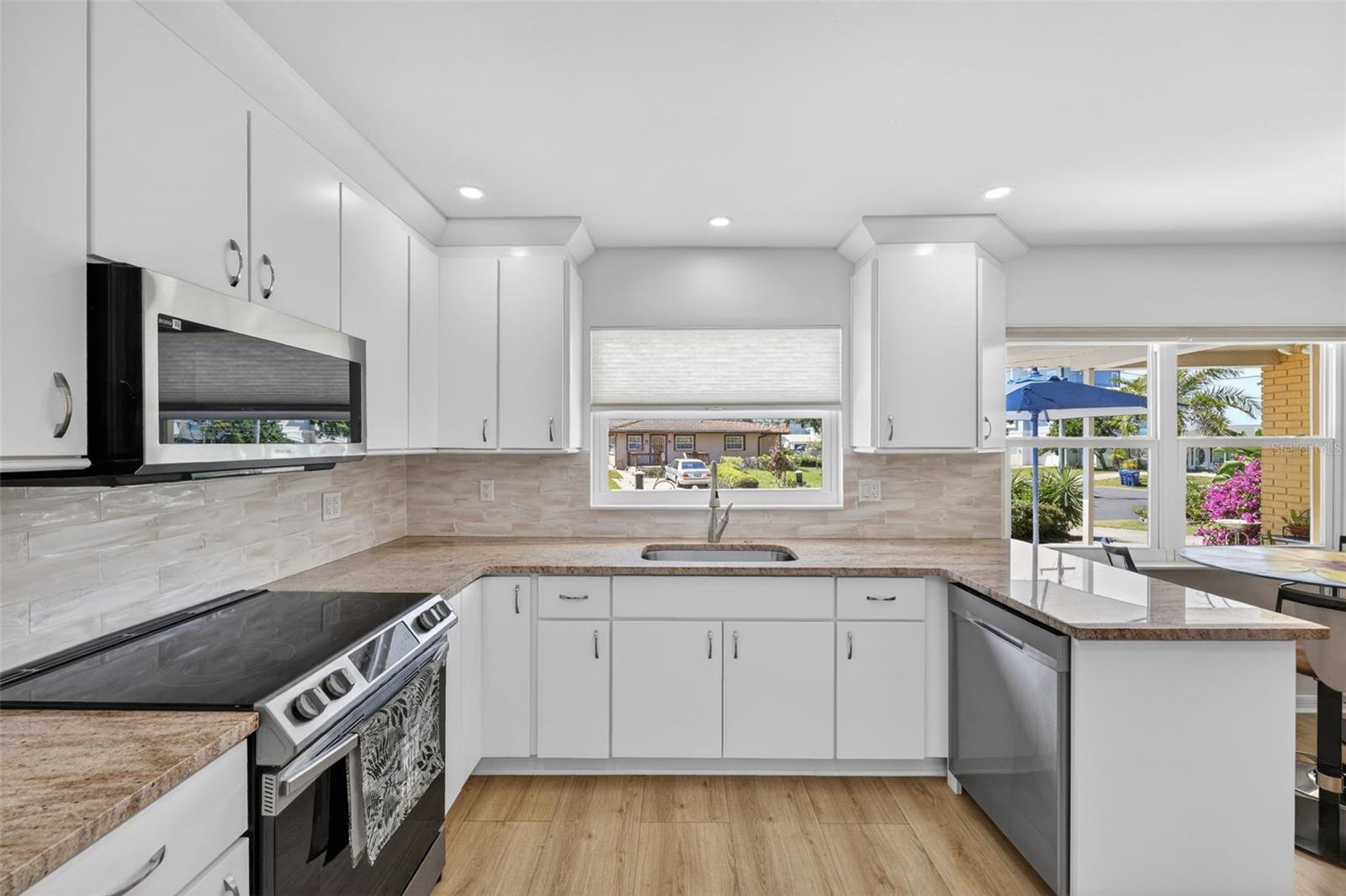 Image 12 of 66 For 209 Westwinds Drive