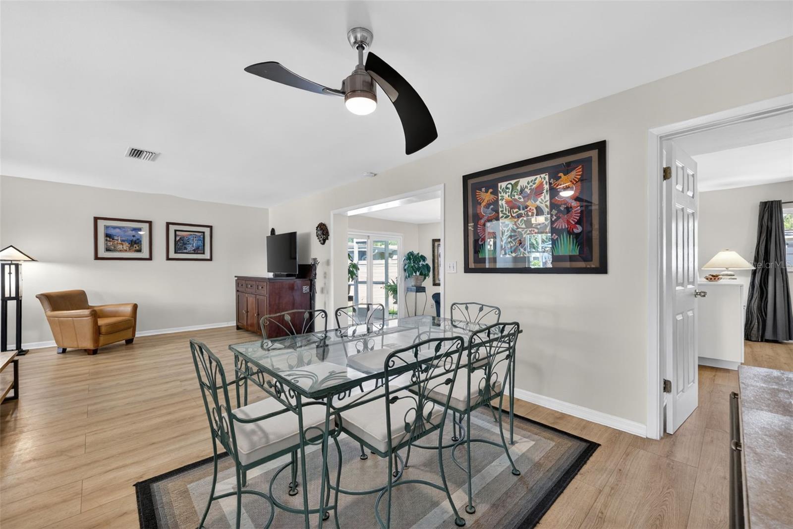 Image 16 of 66 For 209 Westwinds Drive