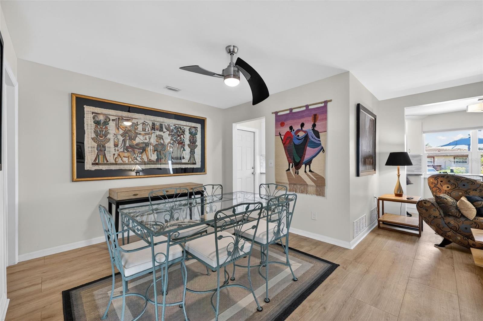 Image 19 of 66 For 209 Westwinds Drive