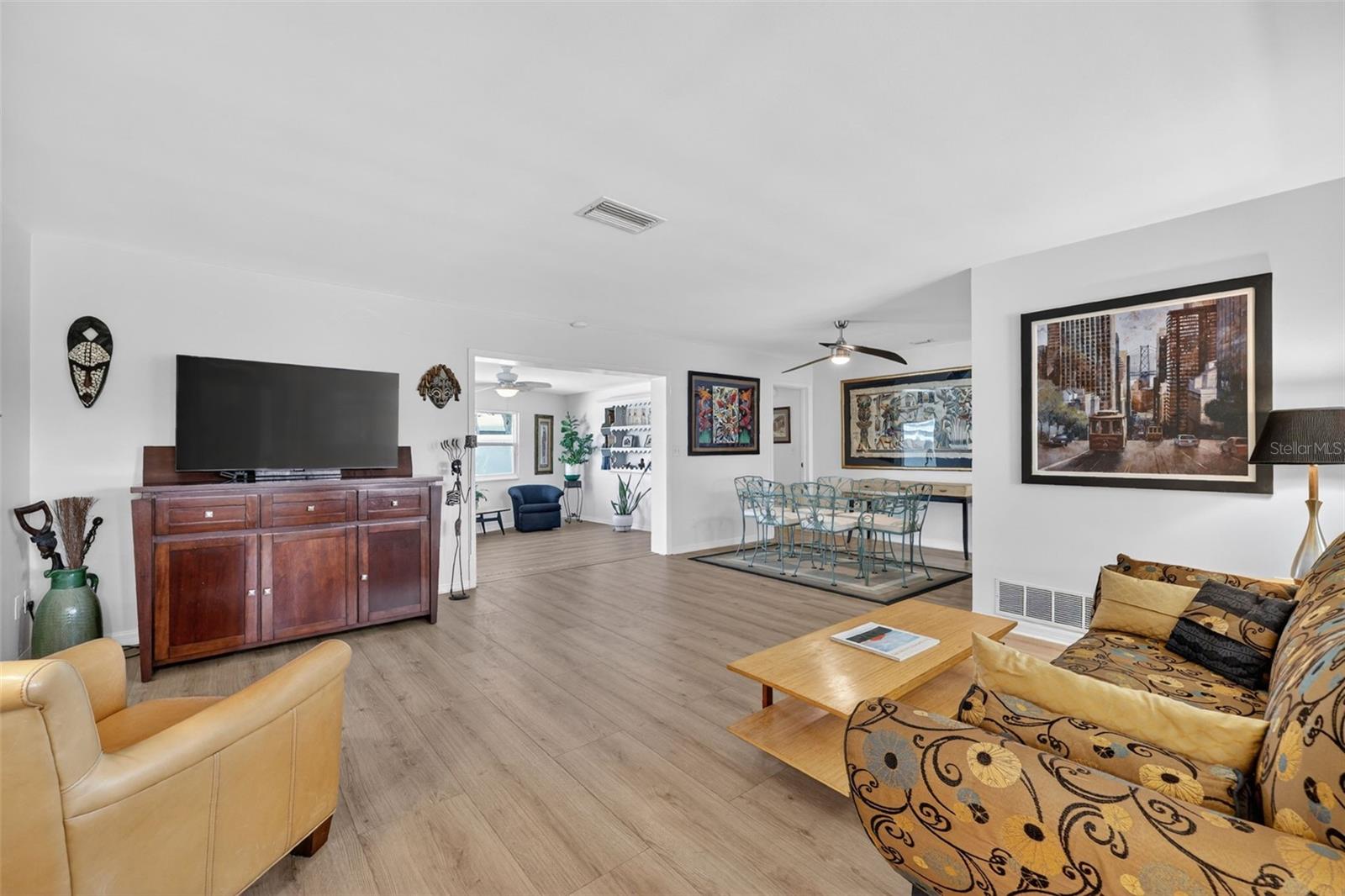 Image 9 of 66 For 209 Westwinds Drive