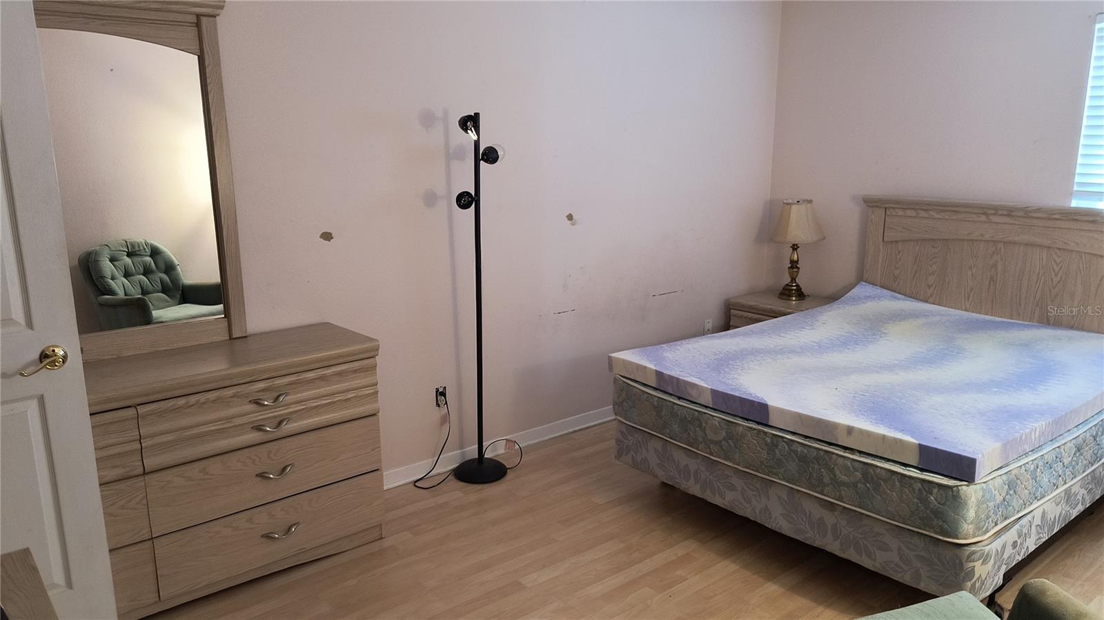 Image 9 of 11 For 2525 Bay Drive A35