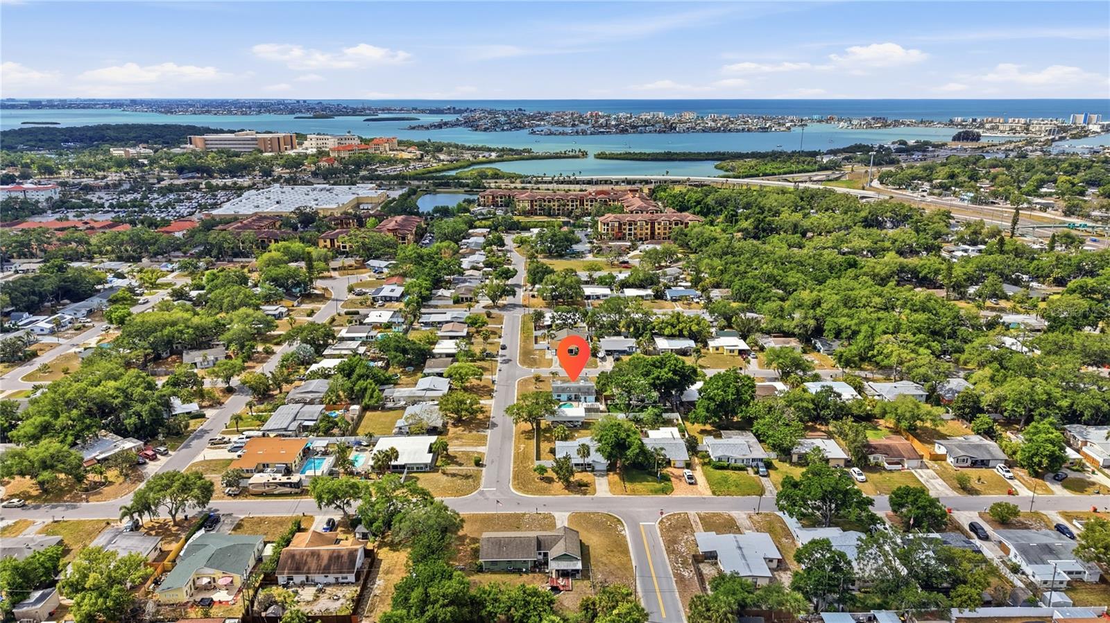 Image 11 of 37 For 10437 52nd Avenue N