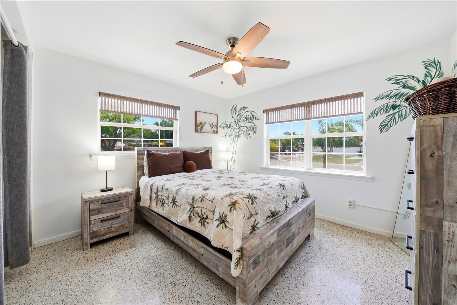 Image 15 of 37 For 10437 52nd Avenue N