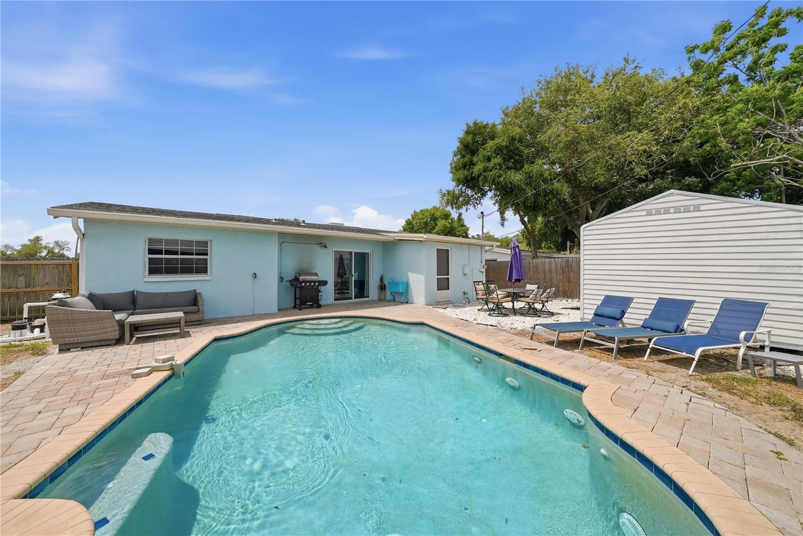 Image 26 of 37 For 10437 52nd Avenue N