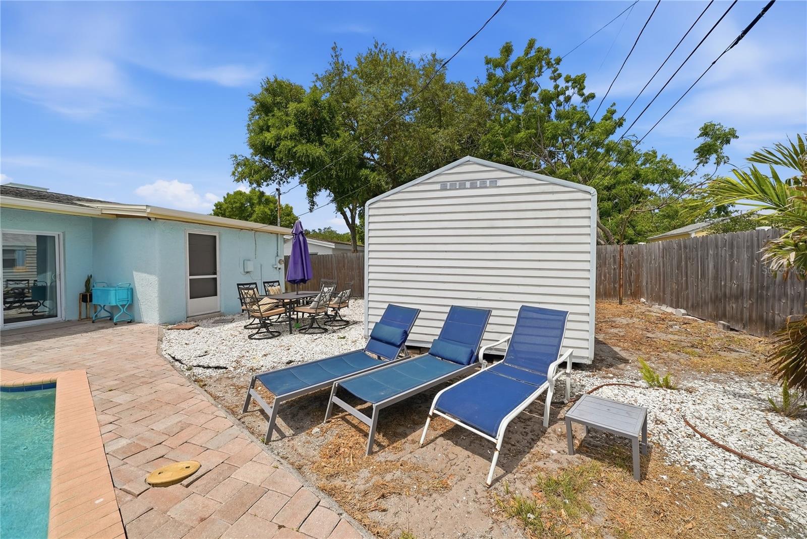 Image 27 of 37 For 10437 52nd Avenue N