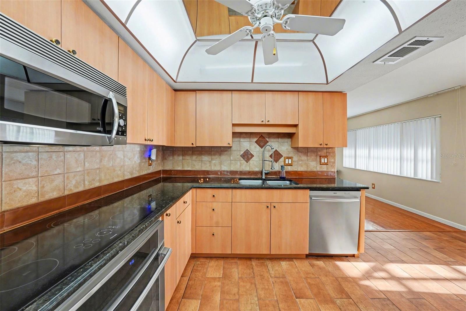 Image 15 of 28 For 13503 Greenleaf Drive