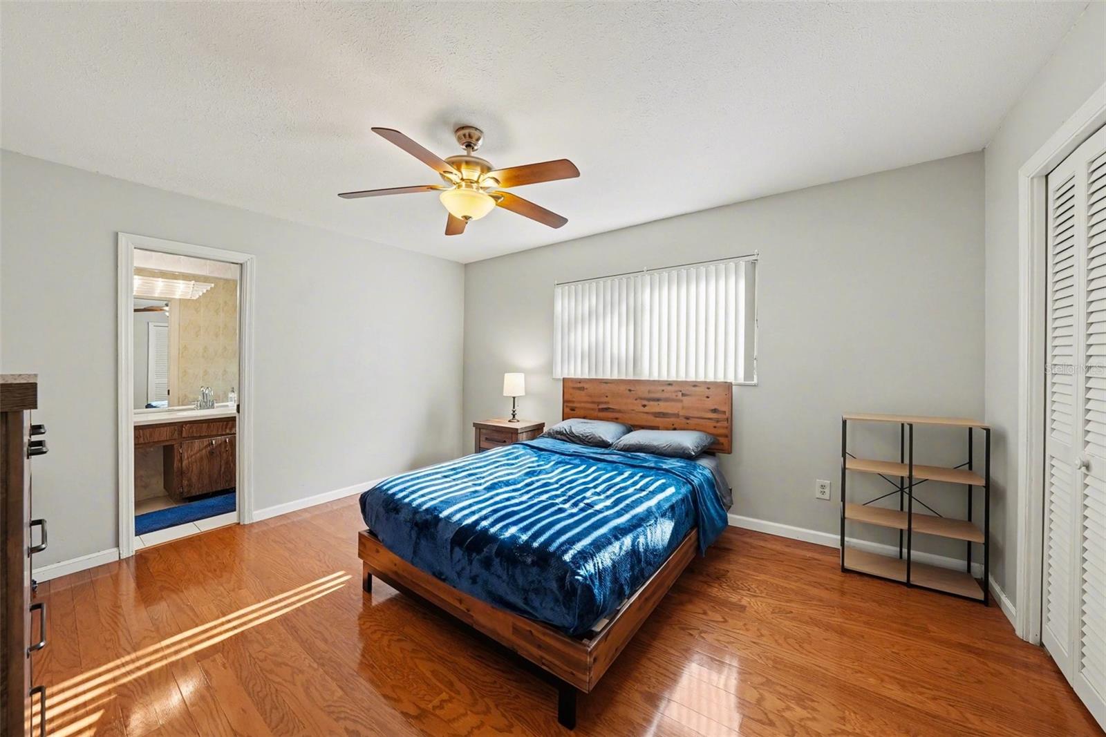 Image 19 of 28 For 13503 Greenleaf Drive