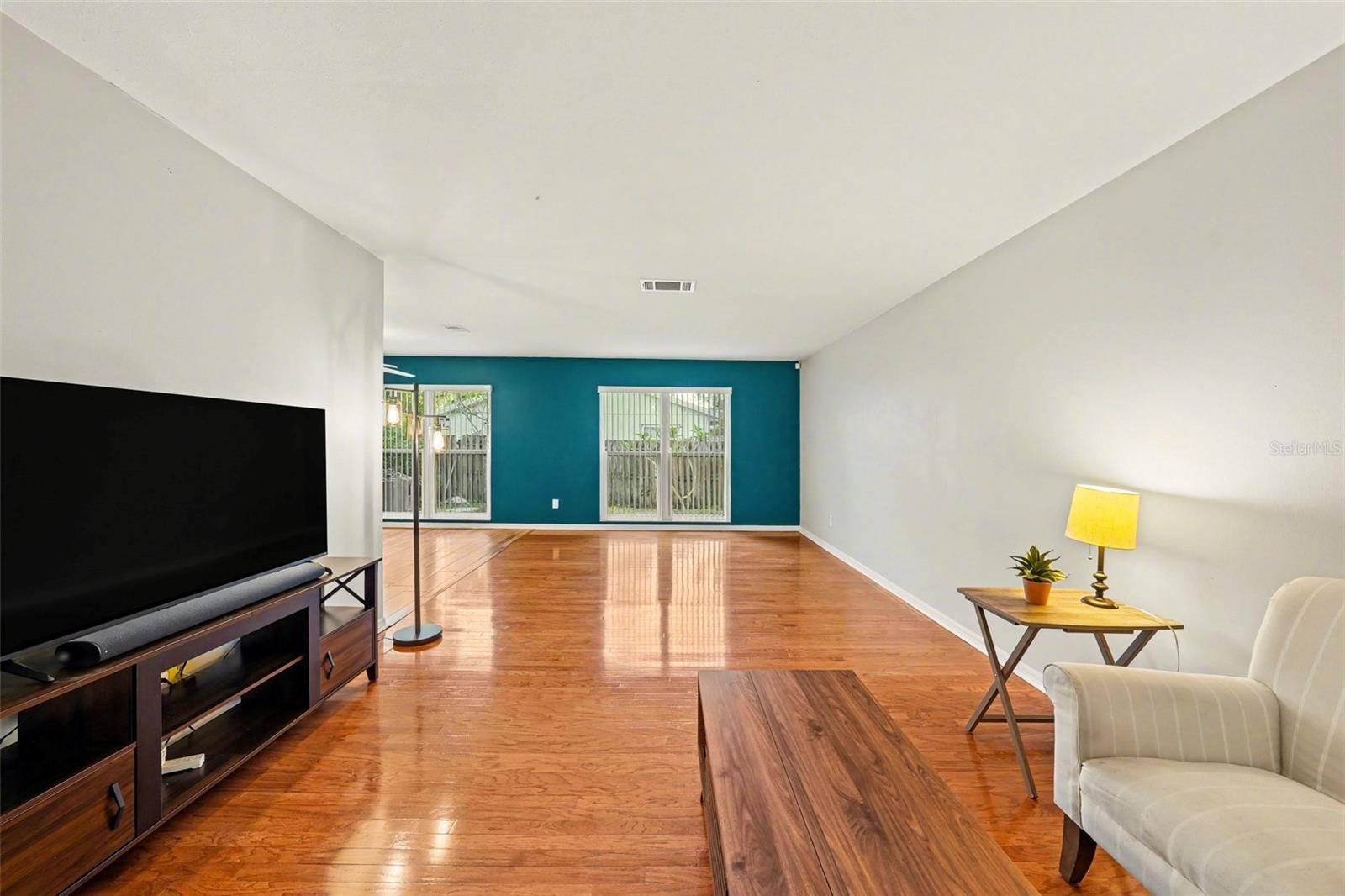 Image 8 of 28 For 13503 Greenleaf Drive