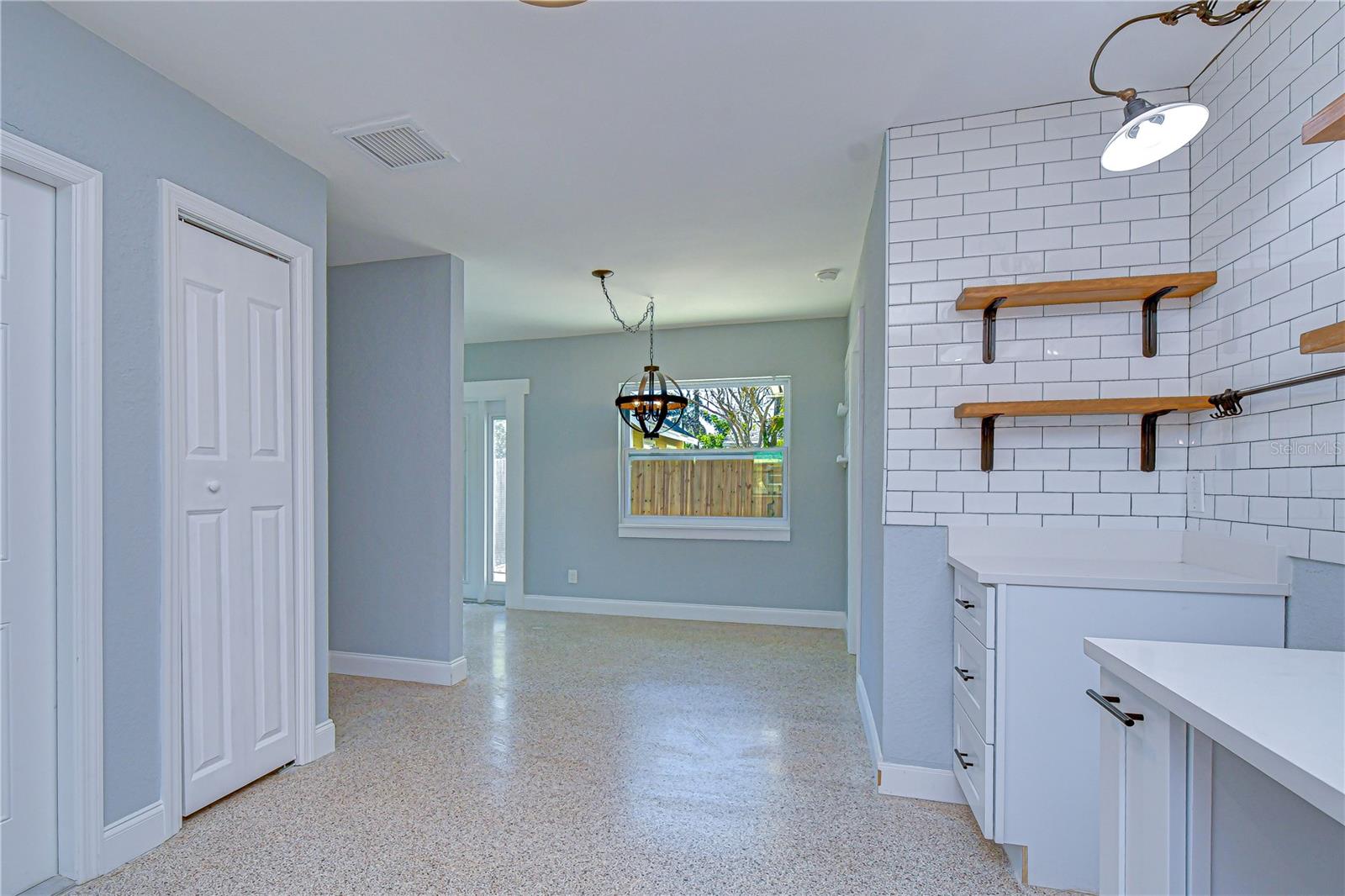 Image 11 of 40 For 5614 30th Avenue S