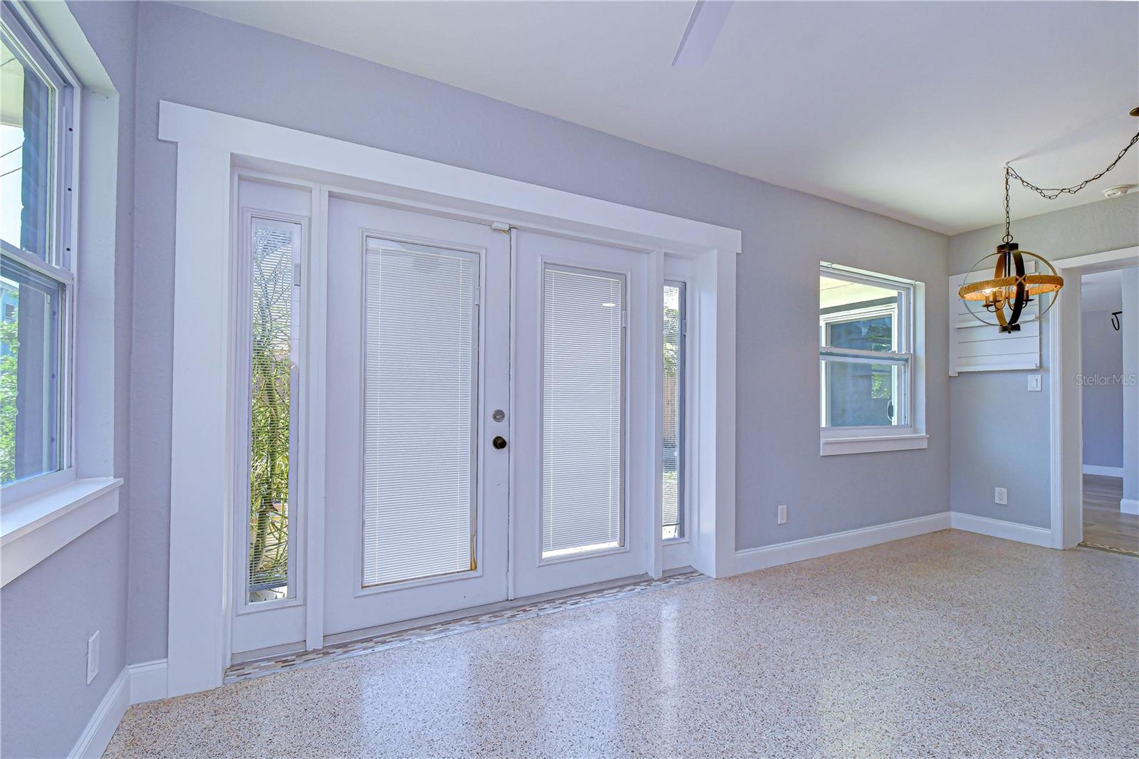 Image 16 of 40 For 5614 30th Avenue S