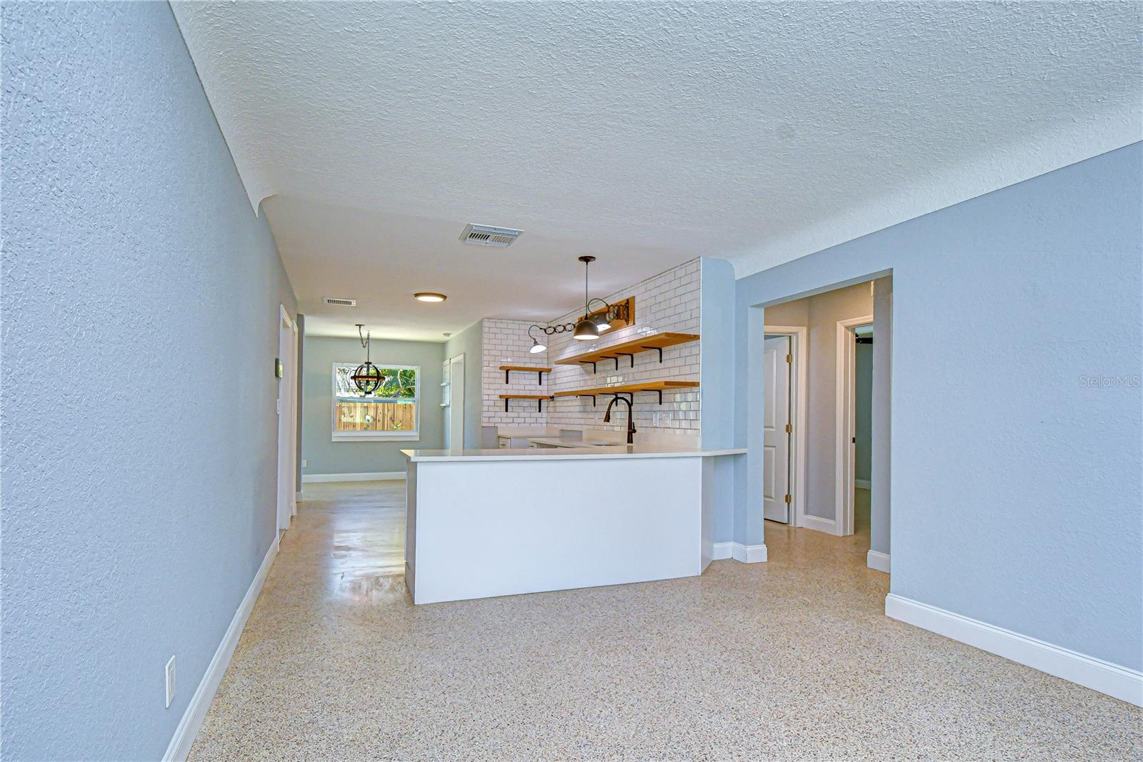 Image 6 of 40 For 5614 30th Avenue S